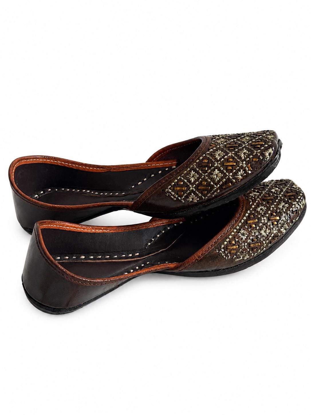 Brown Leather Punjabi Jutti for Women | Handcrafted Geometric Floral Mojari Flats