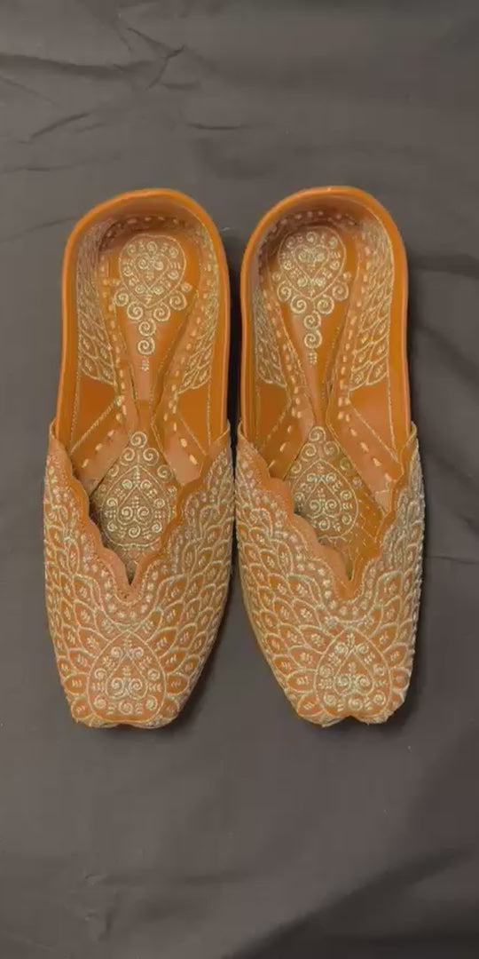 Handcrafted Embroidered Leather Juttis, Ivory Floral Punjabi Flats, Indian Bridal Shoes